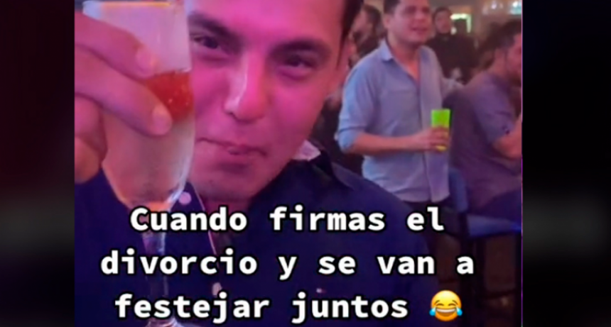 Una pareja festej&oacute; su divorcio