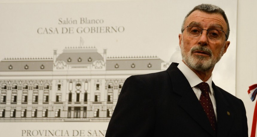 El ministro Rub&eacute;n Rimoldi se present&oacute; ante la Legislatura 