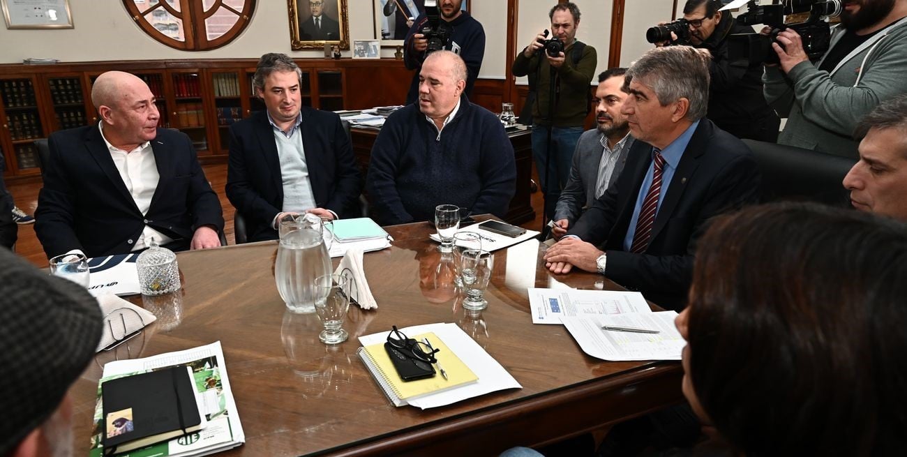 El gobierno ofreci&oacute; a estatales 12% de suba salarial