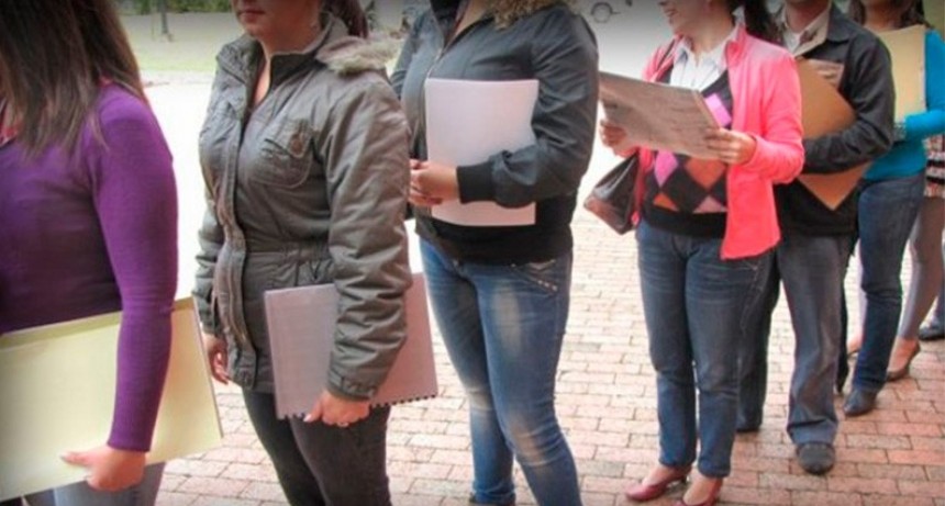 S&oacute;lo treinta por ciento de empresas prev&eacute; incorporar trabajadores el a&ntilde;o pr&oacute;ximo 