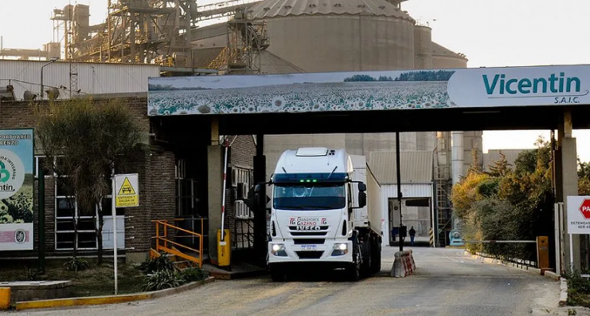 Diputados se reunieron con directivos de Banco Naci&oacute;n por Vicent&iacute;n