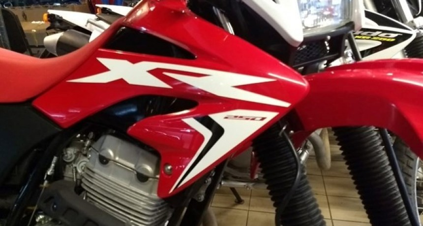 Prisi&oacute;n preventiva a un miembro de una banda que pacta venta de motos y roba a los compradores