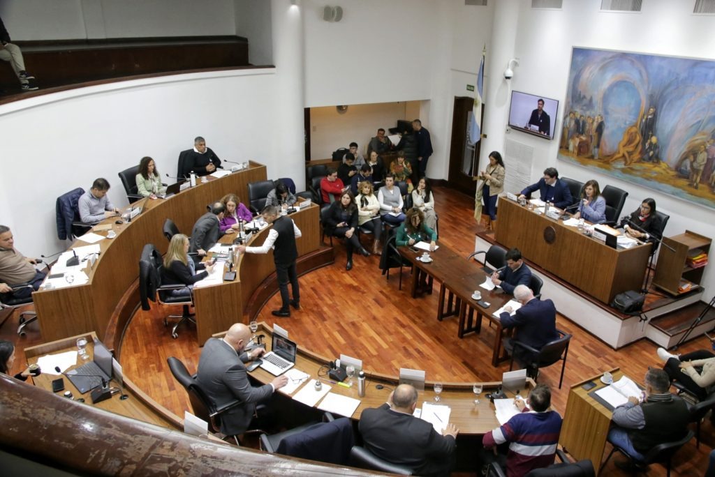 Reuni&oacute;n en el Concejo para modificar el Reglamento de Ordenamiento Urbano