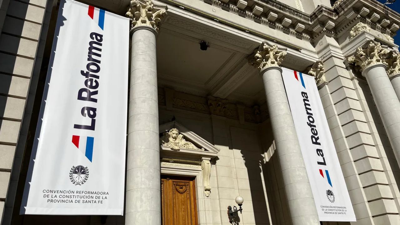 La adaptaci&oacute;n a la nueva constituci&oacute;n vendr&aacute; despu&eacute;s del presupuesto