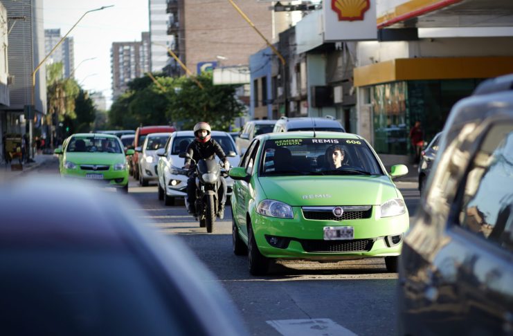 El Concejo desregul&oacute; el sistema de taxis y remises
