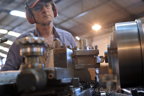 La mitad de la maquinaria en Santa Fe est&aacute; parada