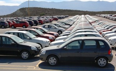 La venta de autos usados acumula una baja de diecis&eacute;is por ciento hasta noviembre