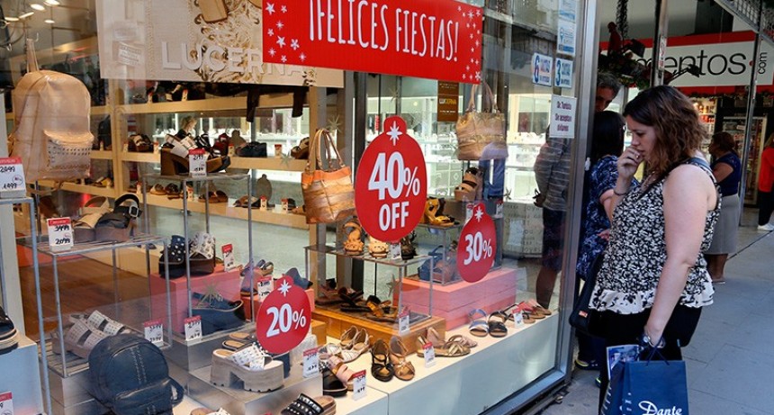 Ventas minoristas retrocedieron 9 por ciento en Navidad