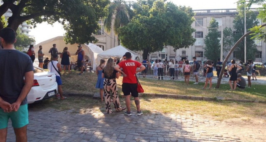 En la estaci&oacute;n Belgrano comenzaron a realizar testeos por la tarde