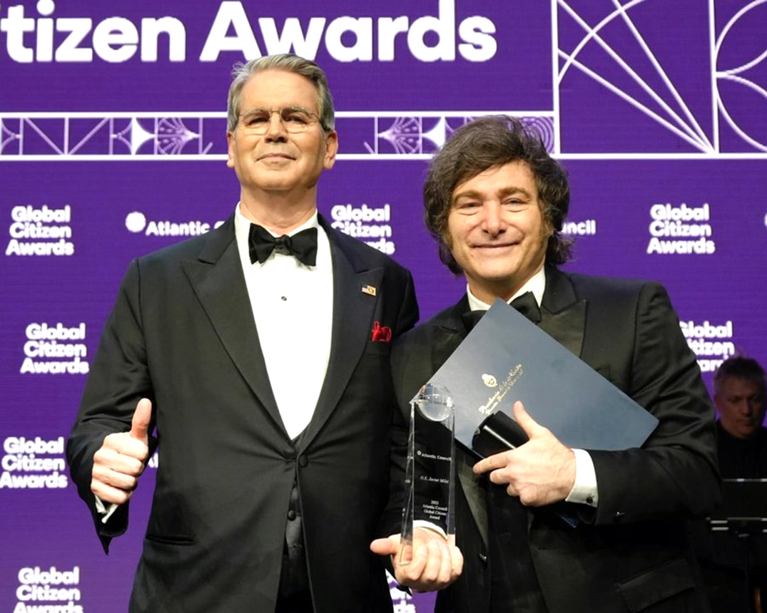 Scott Bessent suspendi&oacute; su visita a la Argentina